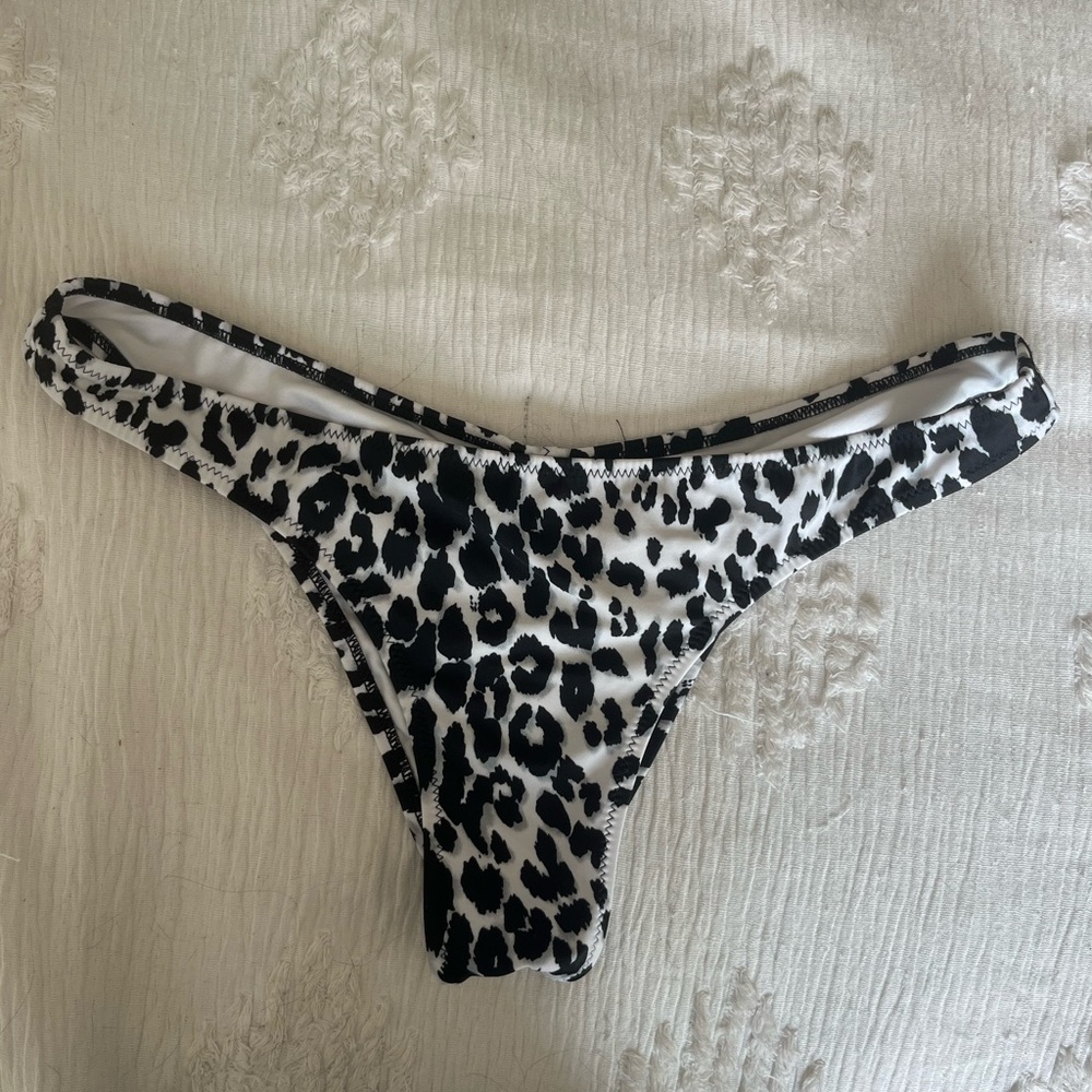 VICTORIAS SECRET BIKINI BOTTOM